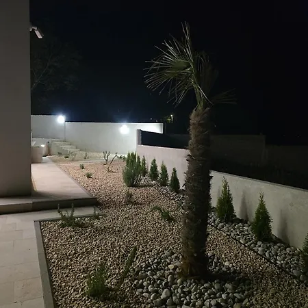 Lavie Suisse Villa *